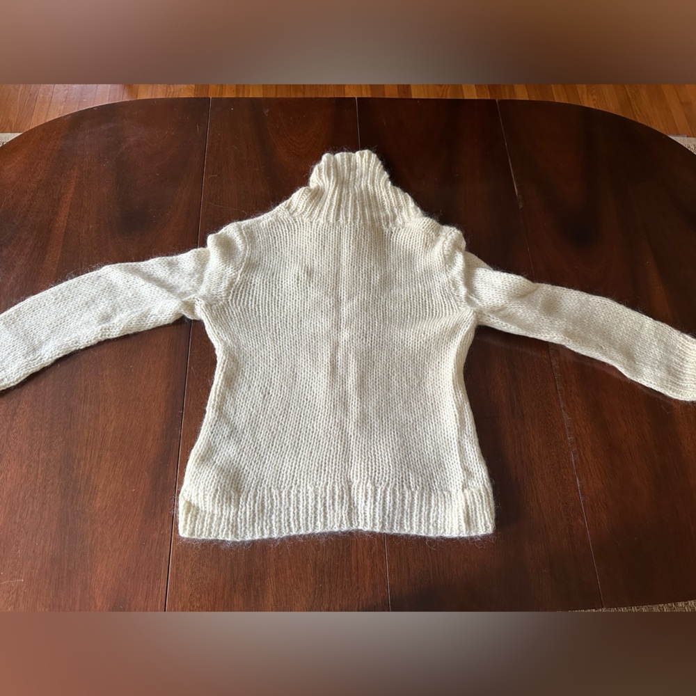 White Lauren Ralph Lauren Exclusive hand knit white sweater size S